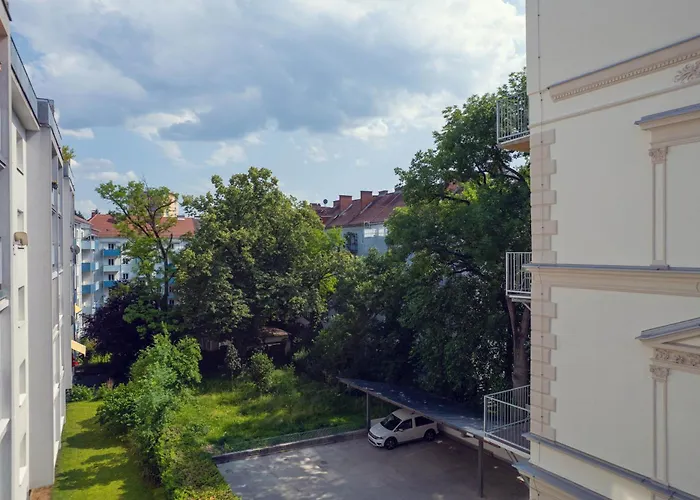 Leonart Living 44 Apartamento