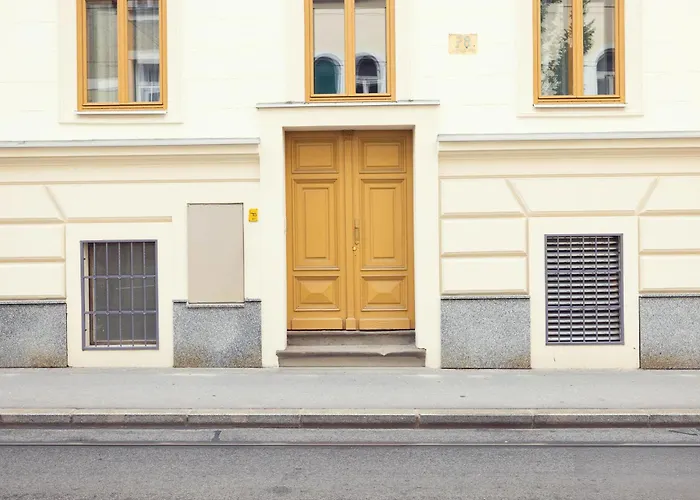 Leonart Living 44 Apartamento